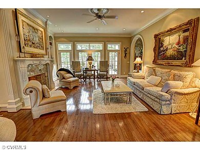 Den/Family/Great Room - Gas fireplace with granite