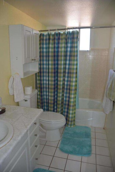 2nd Bathroom