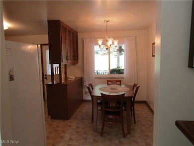 131 Forest Rd, Weirton, WV 26062 - photo 7