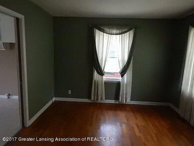 LIVING ROOM (2)