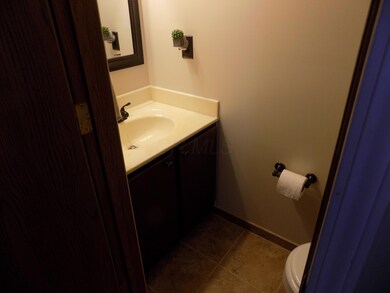 1/2 Bath