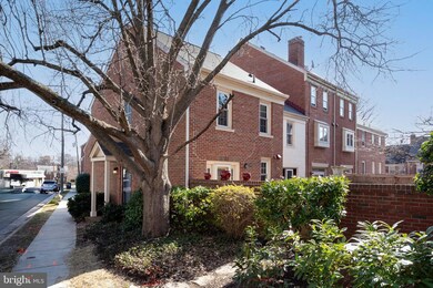 830 Bashford Ln, Alexandria, VA 22314 - photo 2