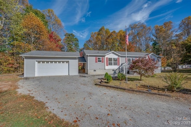 366 Sunrise Ridge Dr, Hendersonville, NC 28792 - photo 3