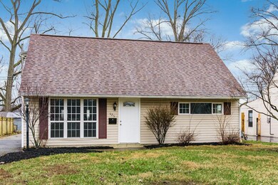 525 Virginia Cir W, Columbus, OH 43213 - photo 3