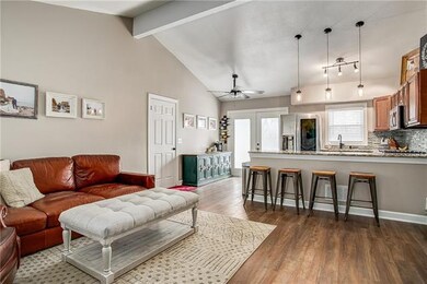 7109 Edgewood Blvd, Shawnee, KS 66203 - photo 3