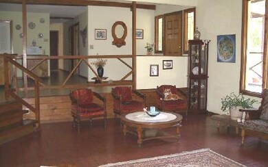 530 SW Roberts Ave, Fort White, FL 32038 - photo 4