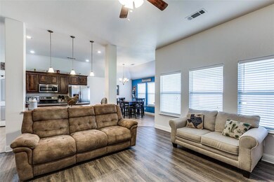 1164 Sapphire Ln, Joshua, TX 76058 - photo 7