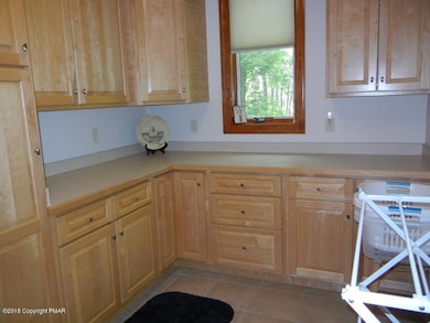 353 Wyndham Dr, Cresco, PA 18326 - photo 5