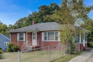 1546 Willomore St, Greensboro, NC 27403 - photo 3