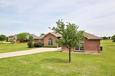 225 Lakeview Way, Celina, TX 75009 - photo 3