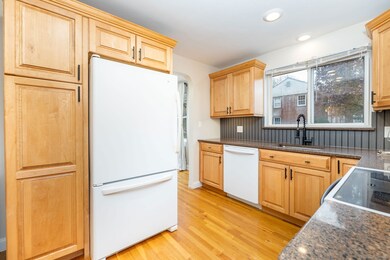 43 Arnold Way, West Hartford, CT 06119 - photo 6