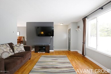 606 Netherfield St NW, Comstock Park, MI 49321 - photo 3