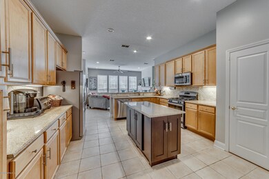 796 Eagle Point Dr (31 of 66)