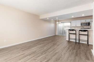 4885 Singleton Dr unit 3C, Hilliard, OH 43026 - photo 6