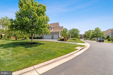 8373 Pedigrue Ct, Gainesville, VA 20155 - photo 2