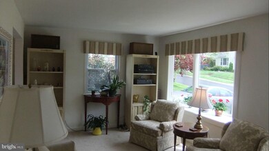 5019 Cushing Dr, Kensington, MD 20895 - photo 3