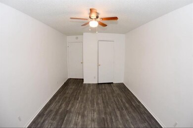 4510 Pecan Park Cir, Houston, TX 77018 - photo 3