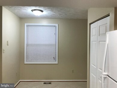 4245 Crosswood Dr, Burtonsville, MD 20866 - photo 5