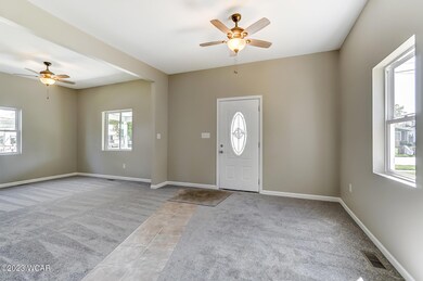 1127 N Elizabeth (7)