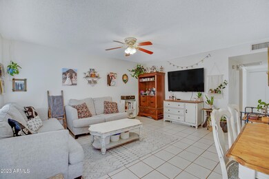 619 E Jensen St #21-10