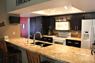 Expansive Breakfast Bar