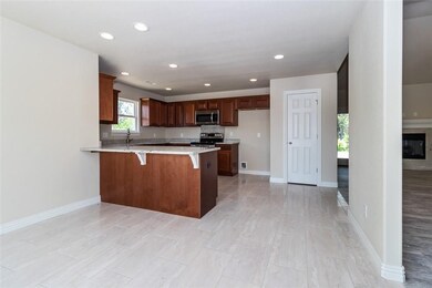 930 White Oak St, Elkins, AR 72727 - photo 3