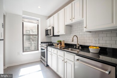 2633 Adams Mill Rd NW unit 302, Washington, DC 20009 - photo 6