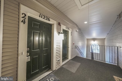 11226 Edson Park Place unit 24, Rockville, MD 20852 - photo 4