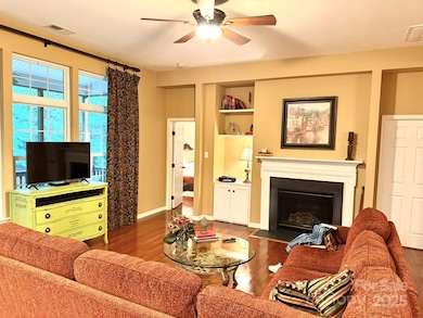 Family Rm w/Gas Fireplace