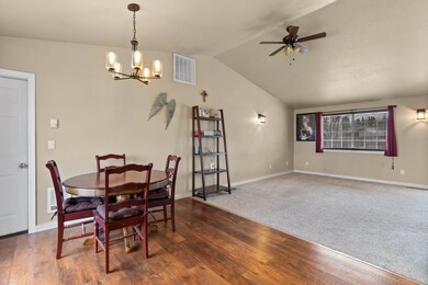 2247 SW 33rd St, Redmond, OR 97756 - photo 7