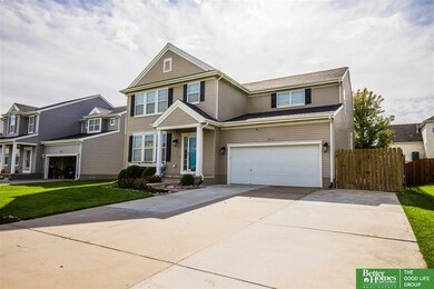 903 Port Royal Dr, Papillion, NE 68046 - photo 2