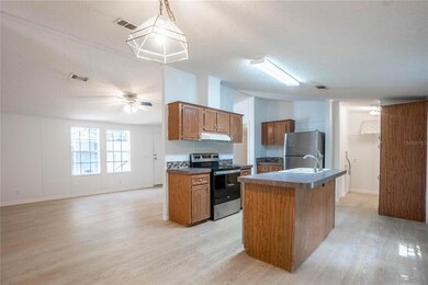 9316 Ashley Oaks Ct, Tampa, FL 33610 - photo 6