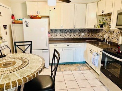 85 Ridgewood Ln unit 18, Gardner, MA 01440 - photo 3