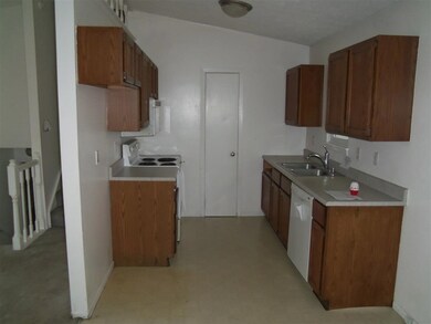 3232 W 63rd St, Davenport, IA 52806 - photo 2