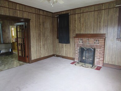 409 Sparta St, McMinnville, TN 37110 - photo 6