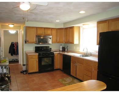 7 Beechwood Ave, Sudbury, MA 01776 - photo 4