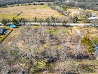 7916 Old Highway 70, Durant, OK 74701 - photo 4