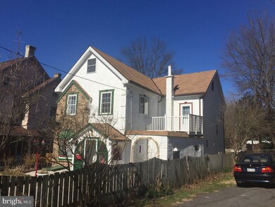 208 S 5th St, Perkasie, PA 18944 - photo 4