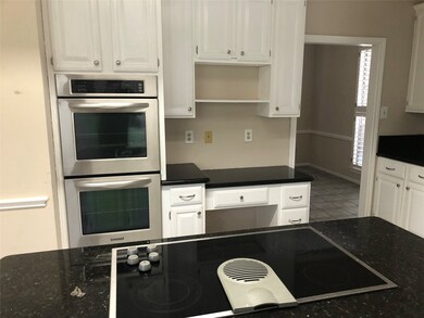 Double ovens and Island cook top