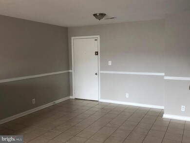 100 Chesterfield Ln unit 303, Stafford, VA 22556 - photo 2