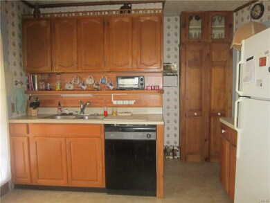 Kitchen with new floor and cabinets