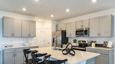 725 Hazelwood Ct, Haines City, FL 33844 - photo 5