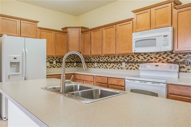 5714 Rutherford Rd, Mount Dora, FL 32757 - photo 2