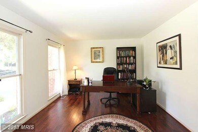 708 Brandon Green Dr, Silver Spring, MD 20904 - photo 5