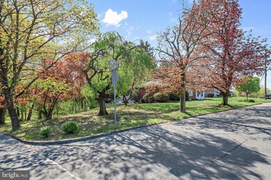 459 N 46th St, Harrisburg, PA 17111 - photo 2