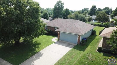 2837 SW Dukeries Rd, Topeka, KS 66614 - photo 2