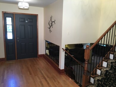 3496 Meadow Crest Cir, Gurnee, IL 60031 - photo 2