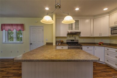 Gather around folks ---- Large kitchen bar