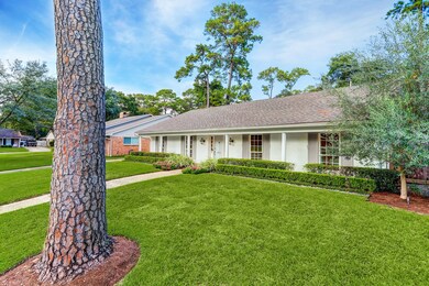 10048 Lynbrook Dr, Houston, TX 77042 - photo 2