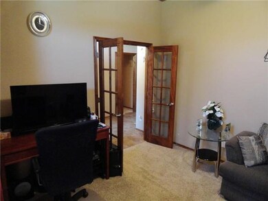Studio/Study/Office.